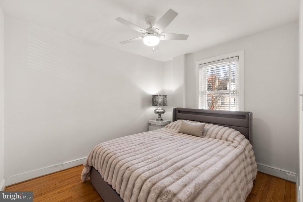 1827 Bank Street - Photo 19