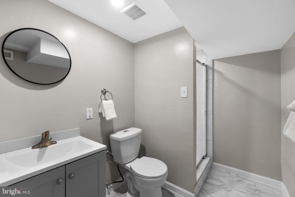 1827 Bank Street - Photo 25