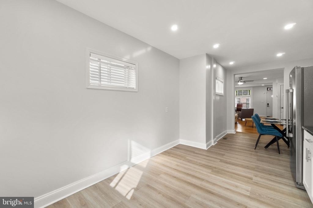 1827 Bank Street - Photo 13