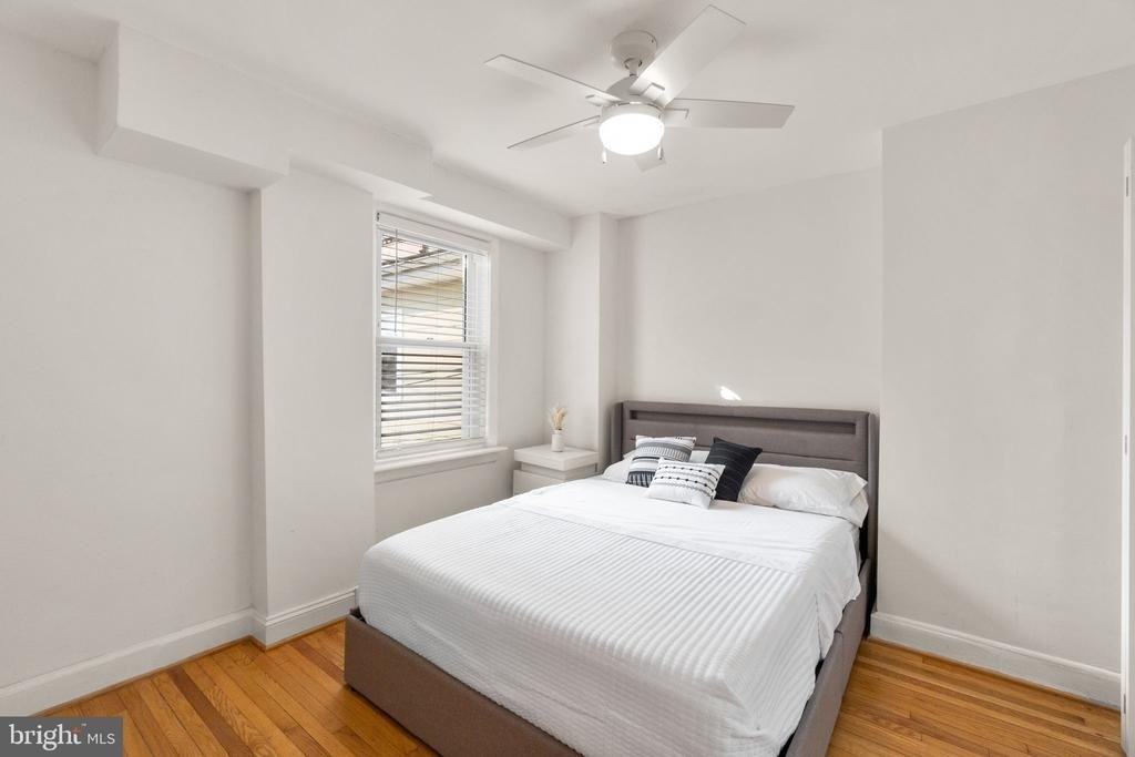 1827 Bank Street - Photo 14