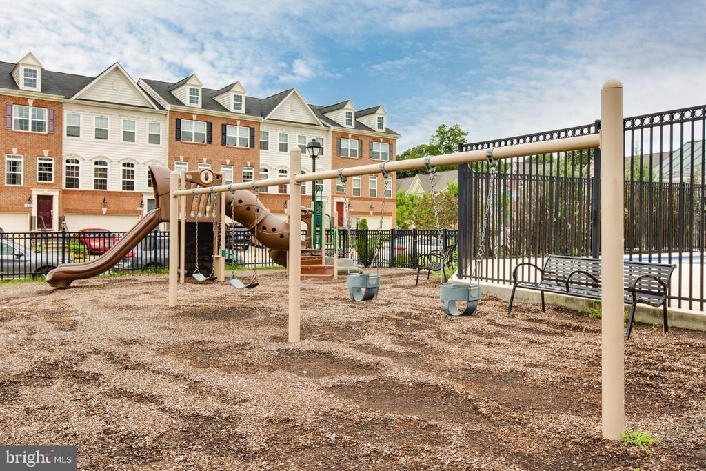 7726 Sentry Terrace - Photo 53