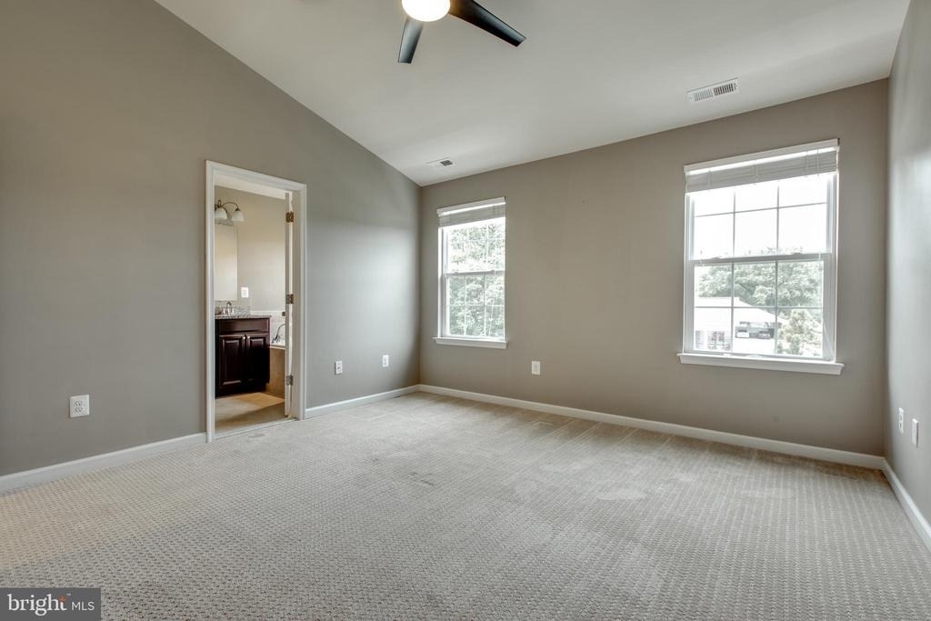 7726 Sentry Terrace - Photo 25