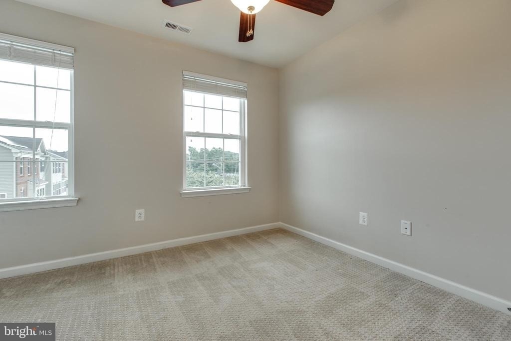 7726 Sentry Terrace - Photo 31