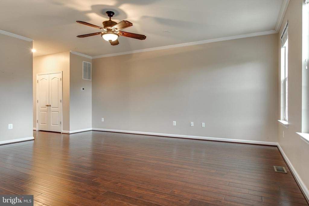 7726 Sentry Terrace - Photo 24