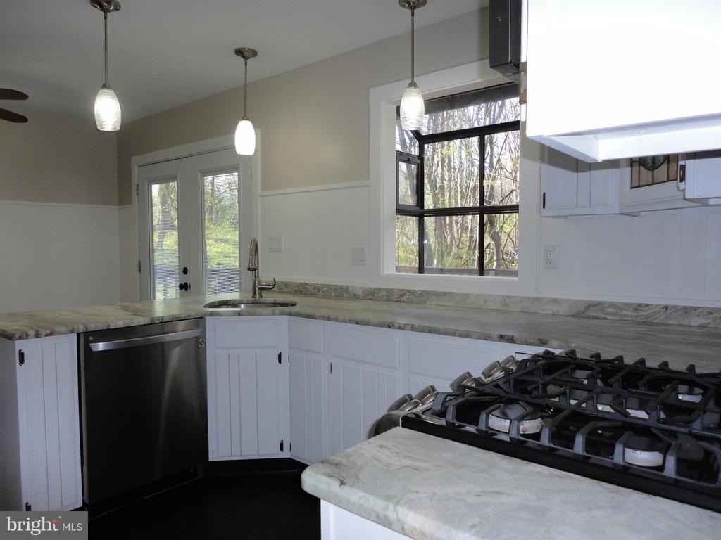 814 Rustic Lane - Photo 19