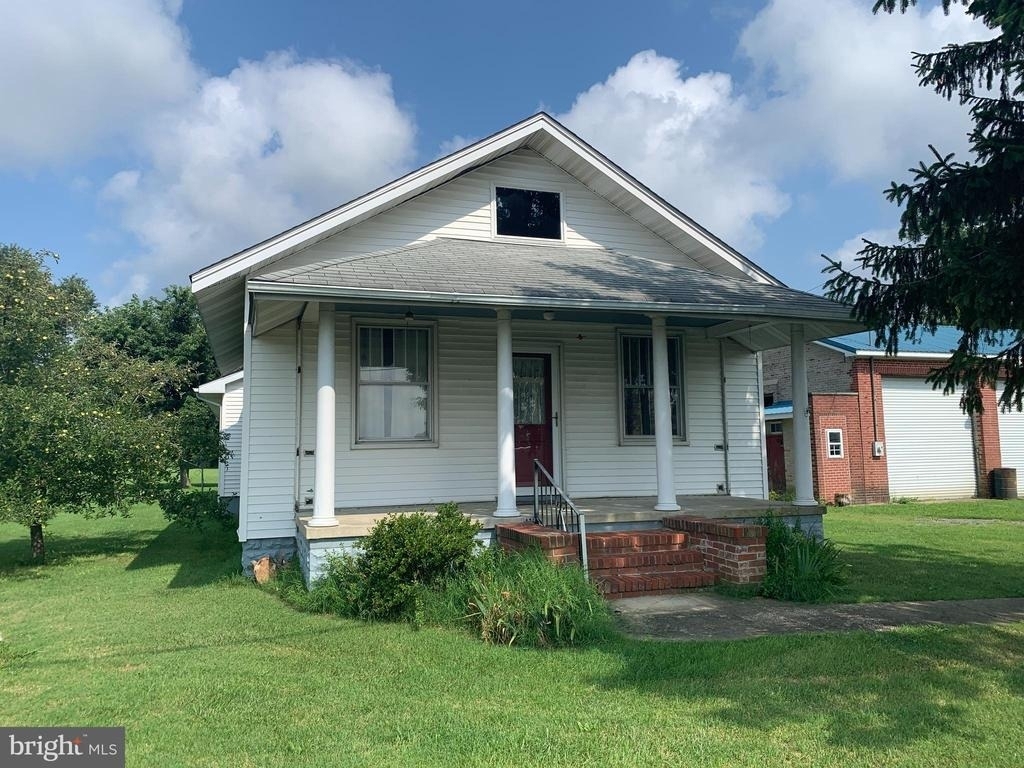16920 N Main Street - Photo 1