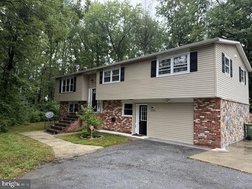 2605 Naamans Road - Photo 0