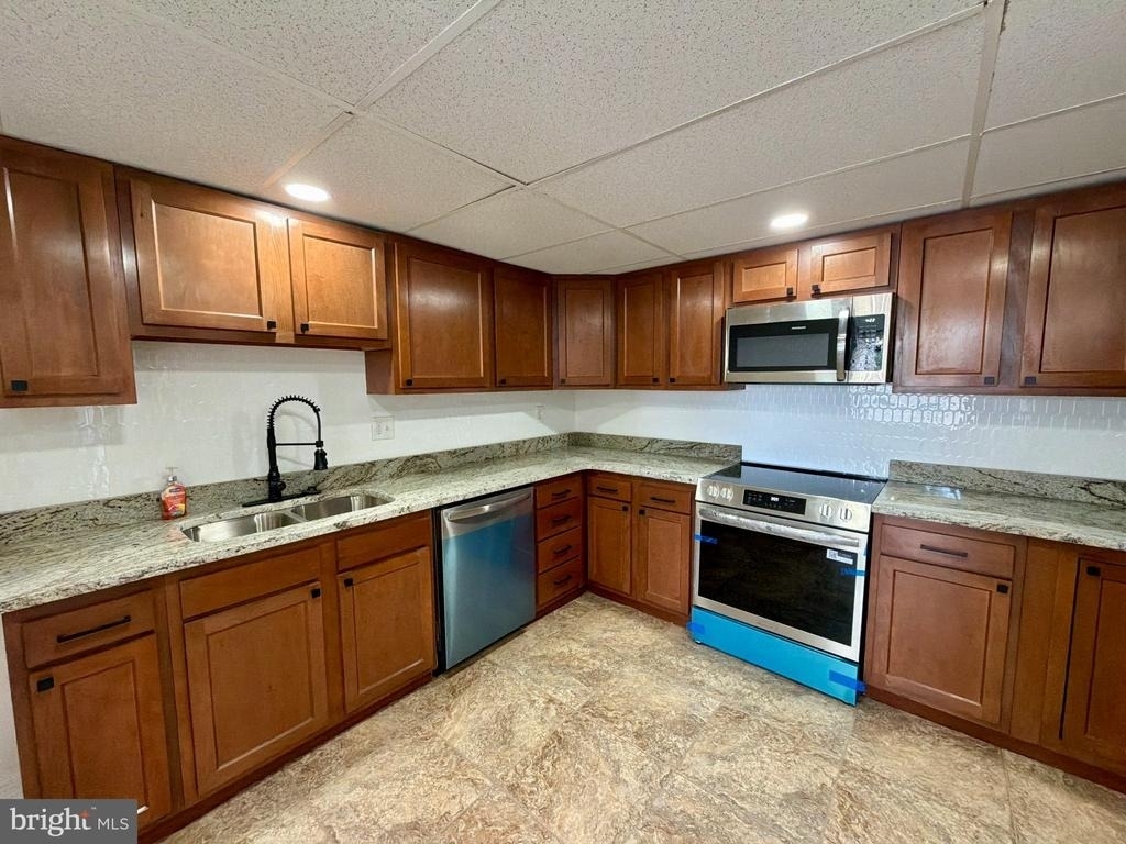 605 Cobble Creek Curve - Photo 7