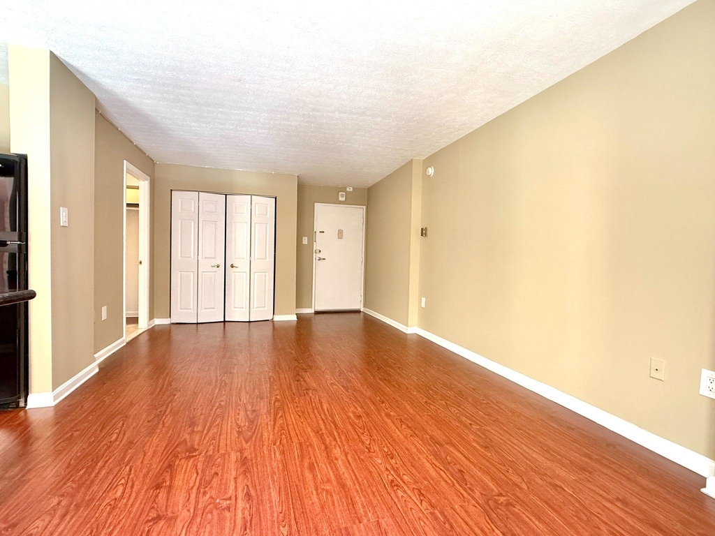 1440 N Street Nw - Photo 4