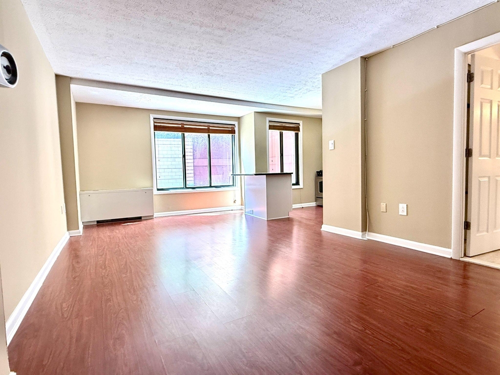1440 N Street Nw - Photo 6