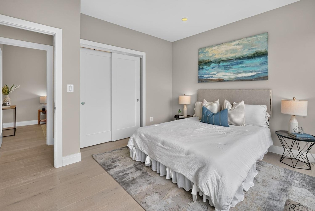 1102 Staples Street Ne - Photo 10
