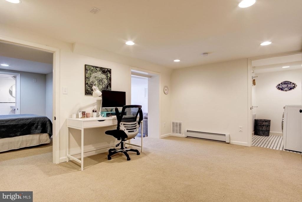 5433 31st Street Nw - Photo 19
