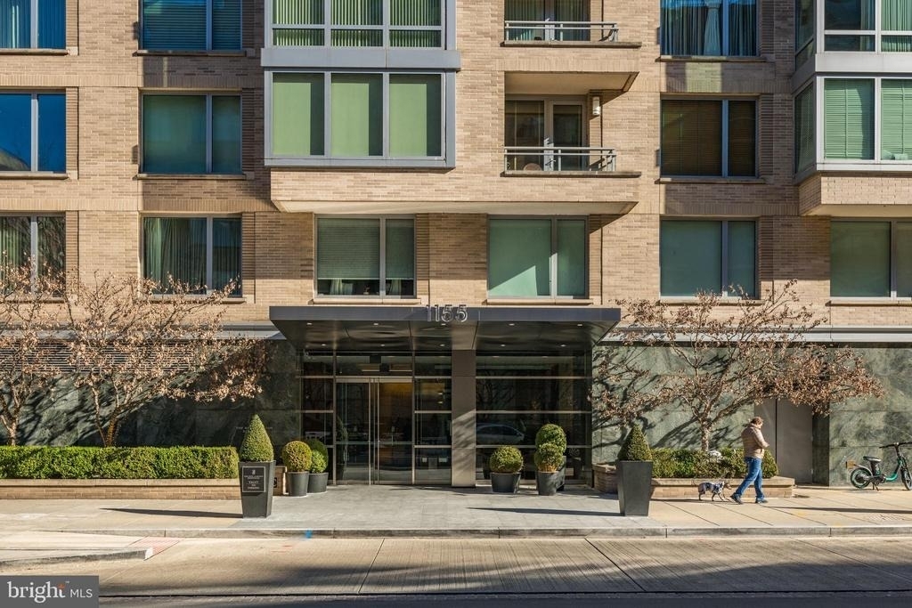 1155 23rd Street Nw - Photo 1