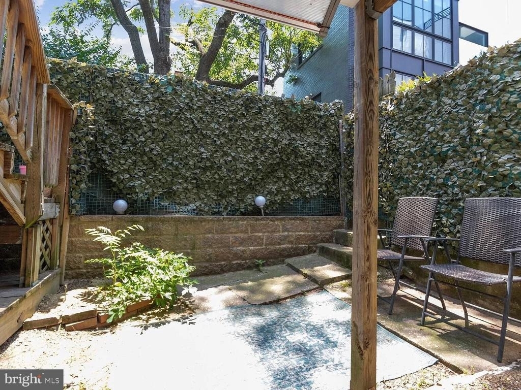 1704 V Street Nw - Photo 11