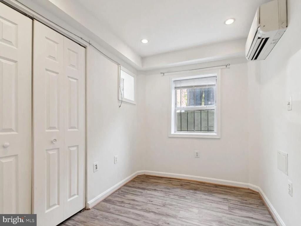 1704 V Street Nw - Photo 6