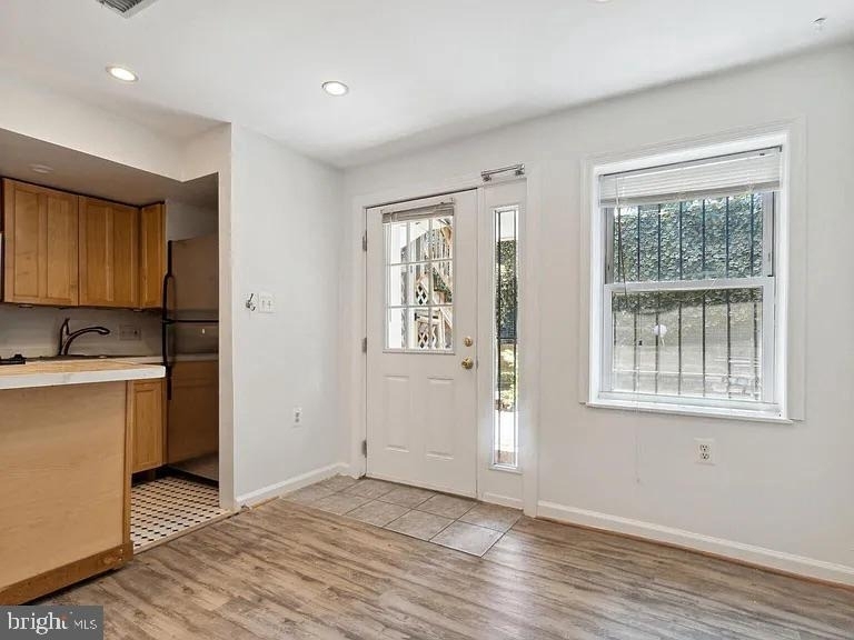 1704 V Street Nw - Photo 3