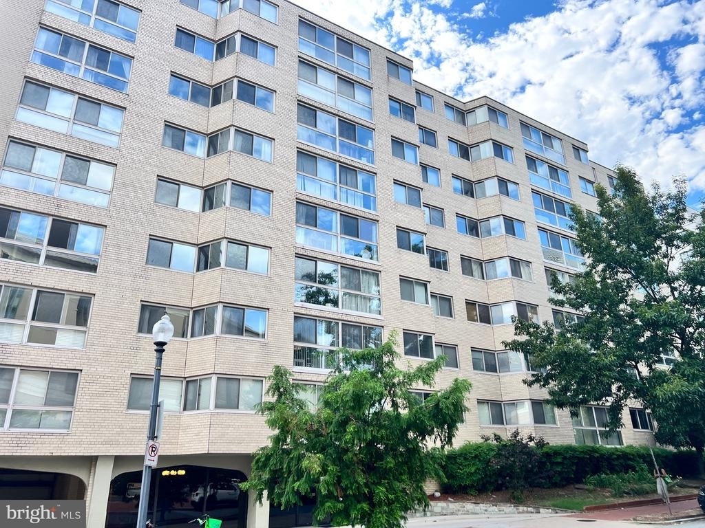 922 24th Street Nw - Photo 0