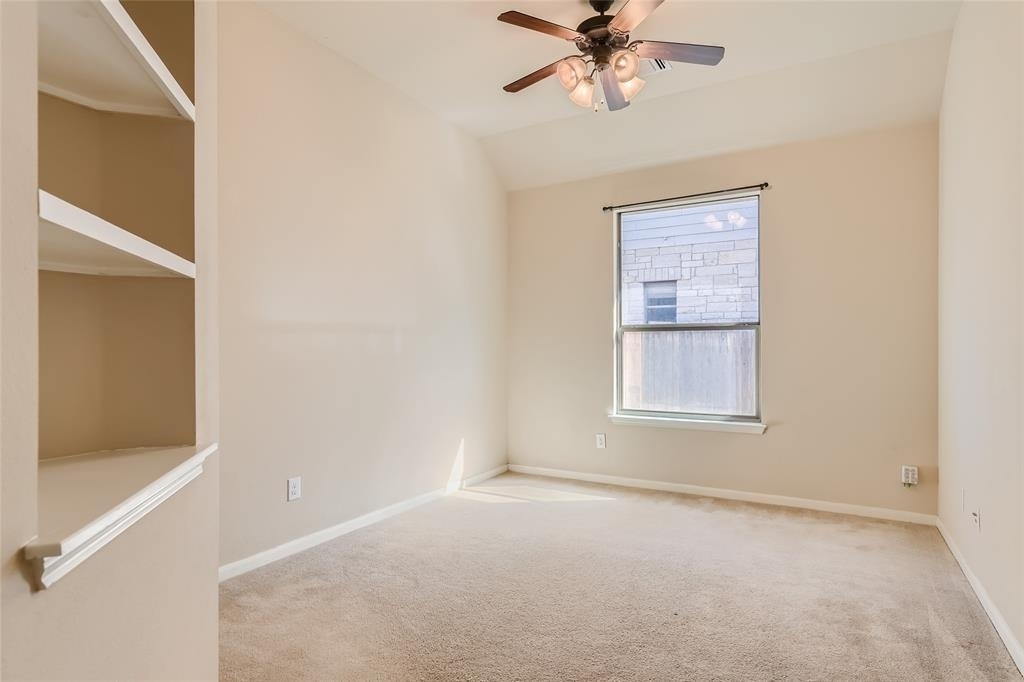 290 Maeves Way - Photo 12