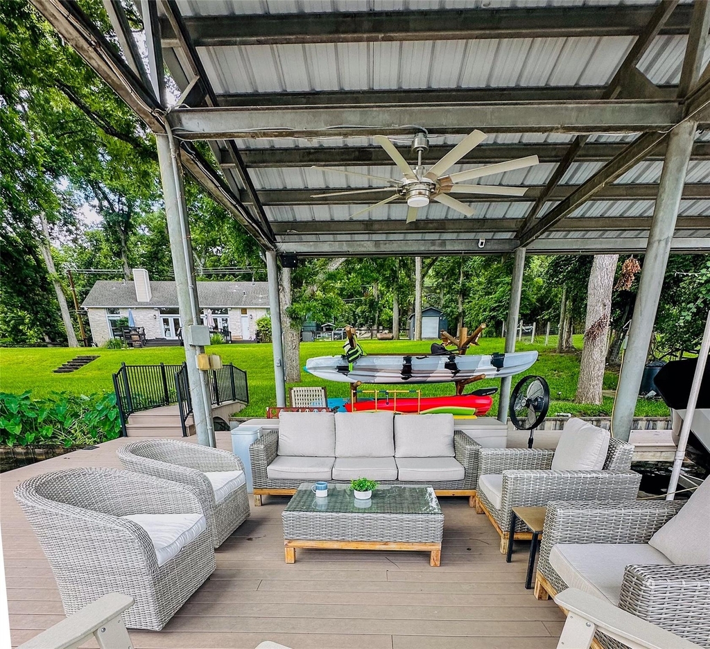 2910 Edgewater Dr - Photo 25