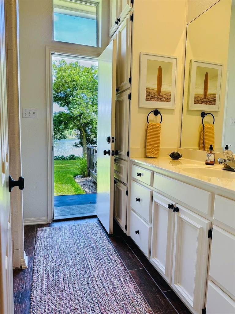 2910 Edgewater Dr - Photo 20