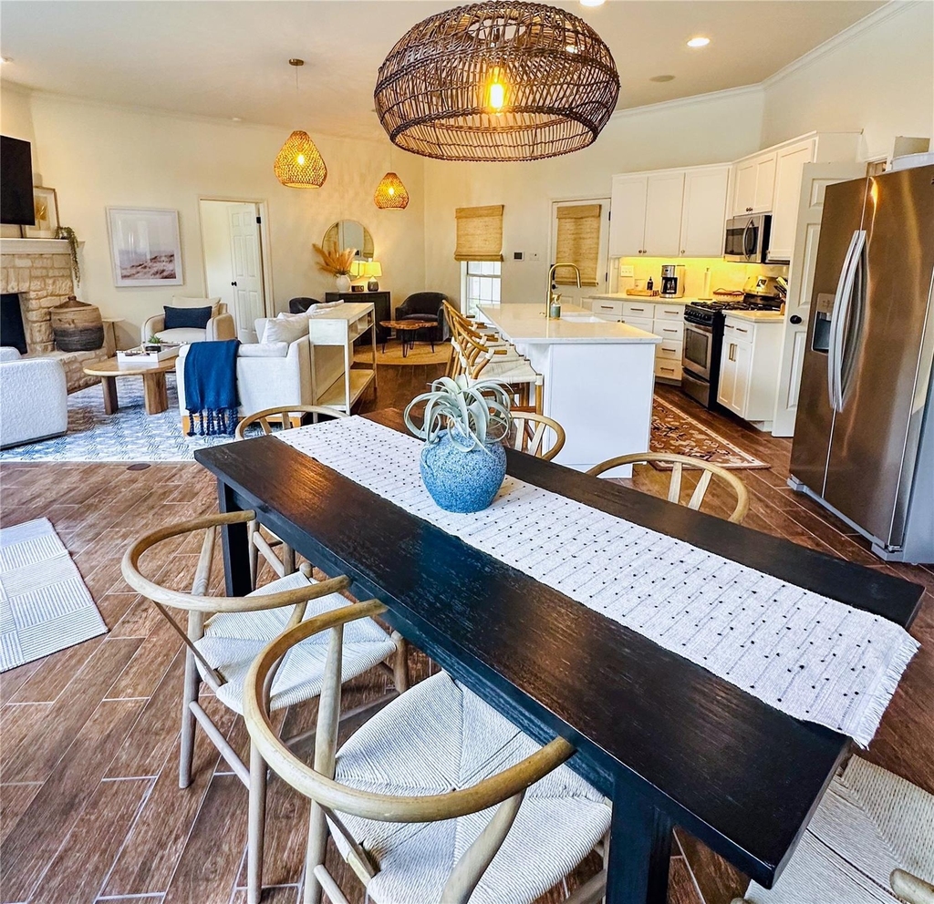 2910 Edgewater Dr - Photo 9