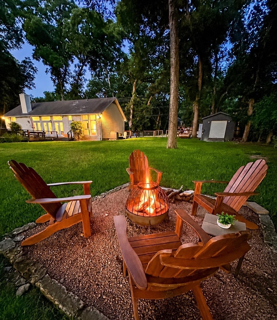 2910 Edgewater Dr - Photo 3
