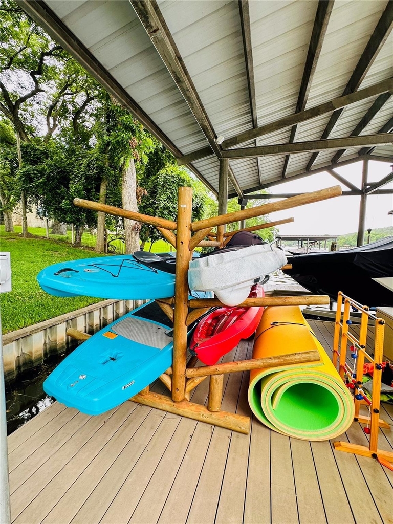 2910 Edgewater Dr - Photo 28