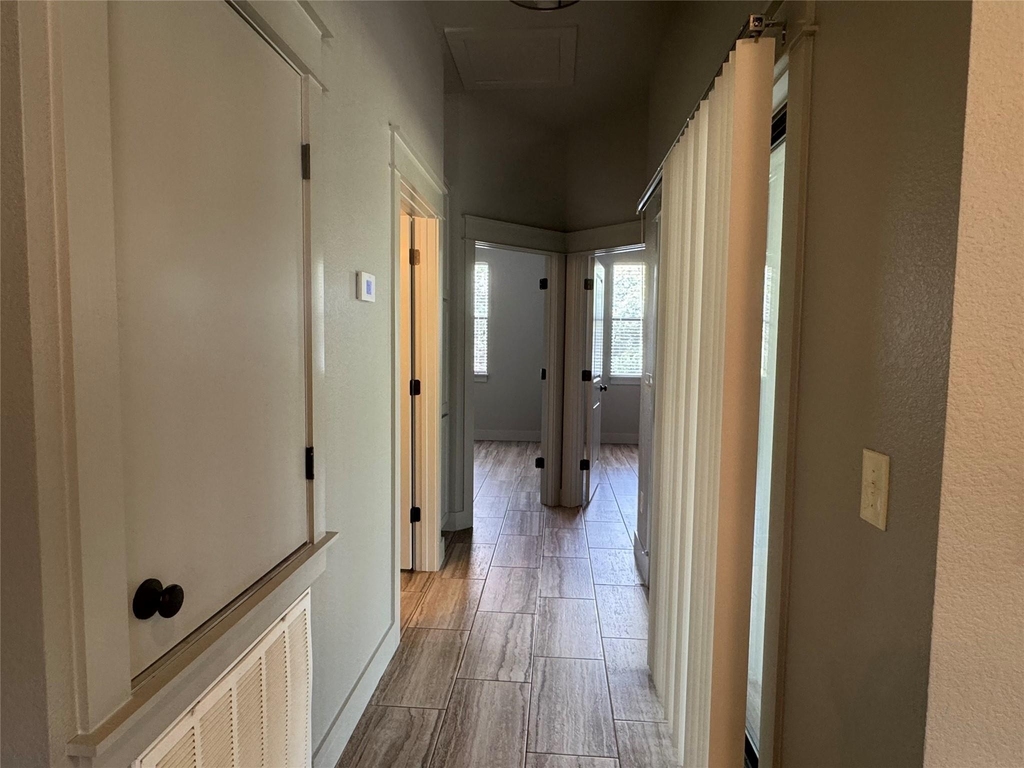 290 Hugo Rd - Photo 10
