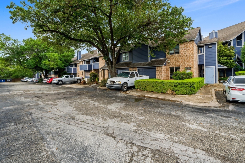 2500 Burleson Rd - Photo 16