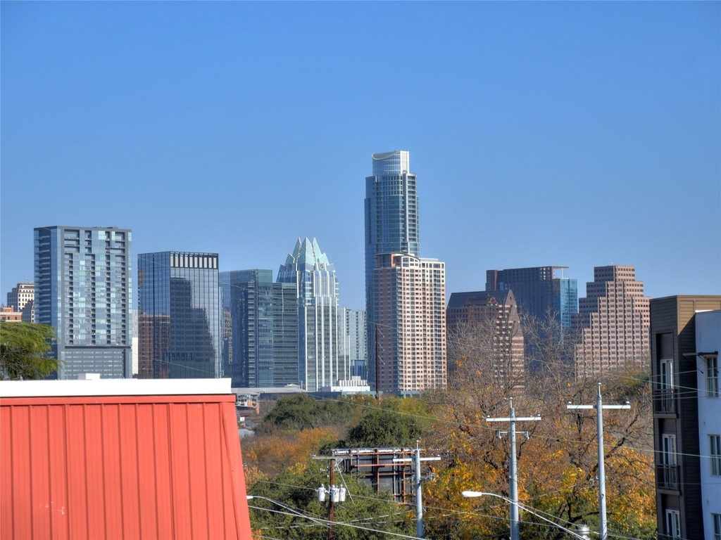 900 S Lamar Blvd - Photo 0