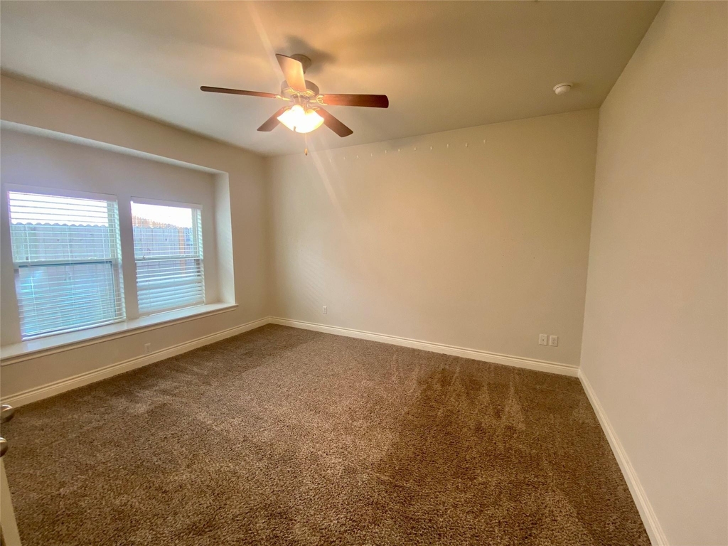 525 Nautical Loop - Photo 11
