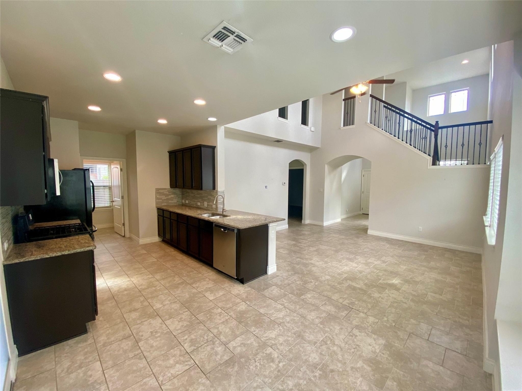 525 Nautical Loop - Photo 5