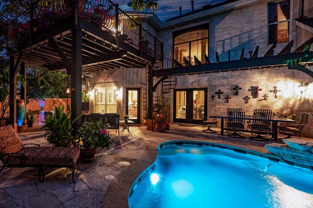 215 Tellus St - Photo 27