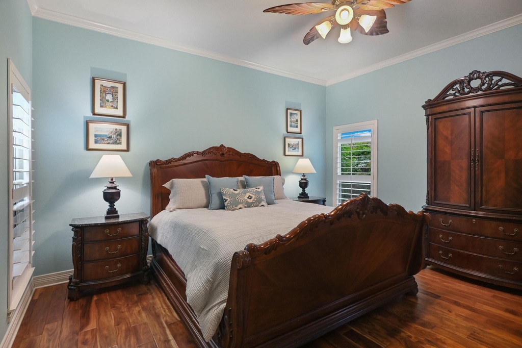 215 Tellus St - Photo 10