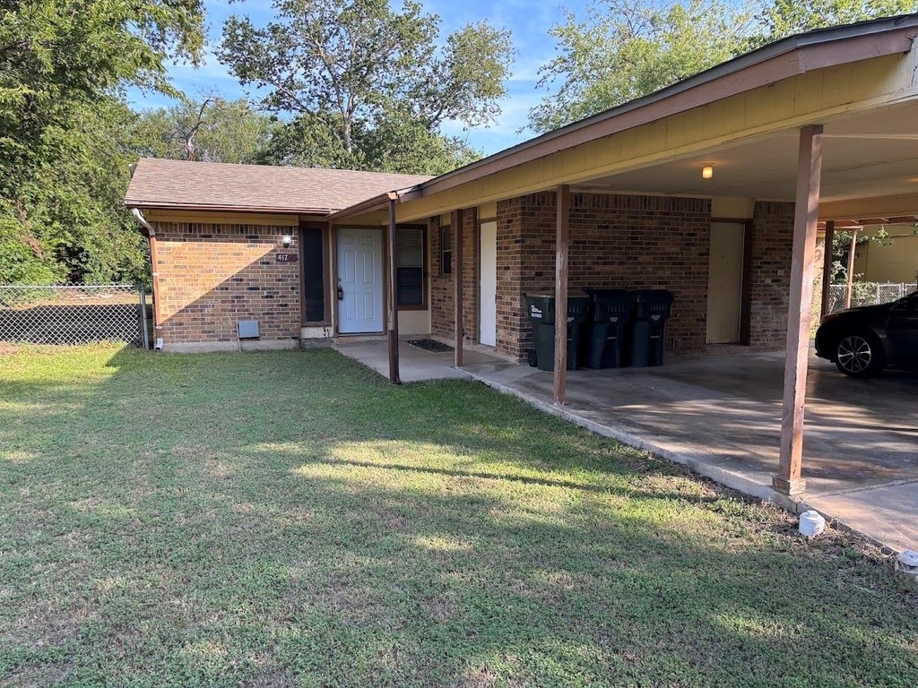 417 Live Oak St - Photo 16