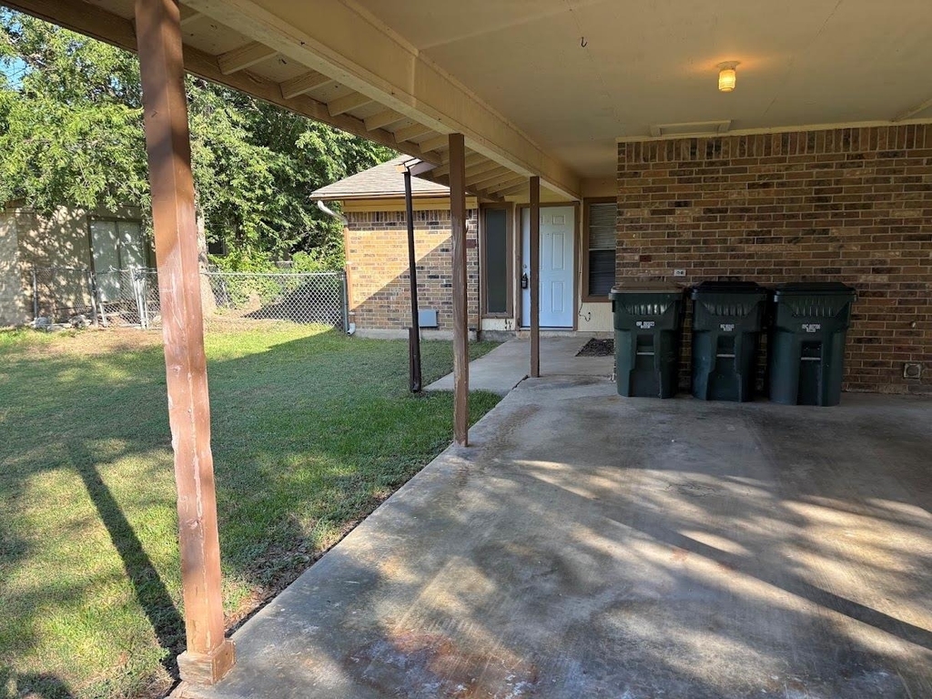 417 Live Oak St - Photo 17