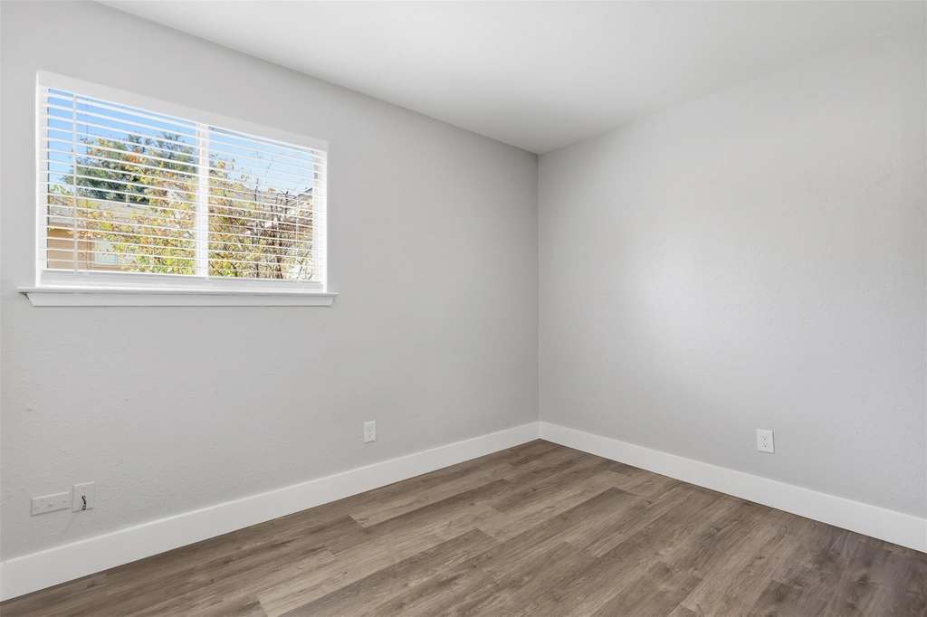 5106 Nuckols Crossing Rd - Photo 6