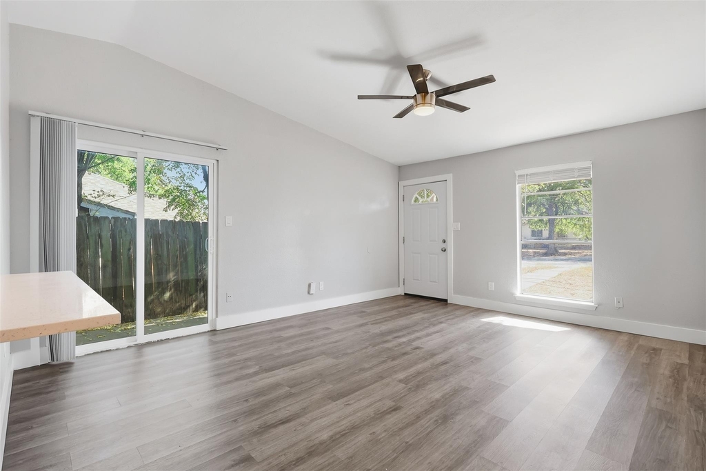 5106 Nuckols Crossing Rd - Photo 2