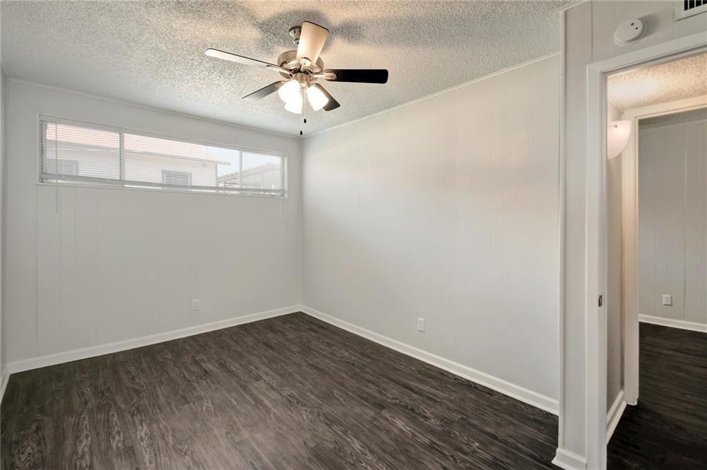 2900 Cole St - Photo 18
