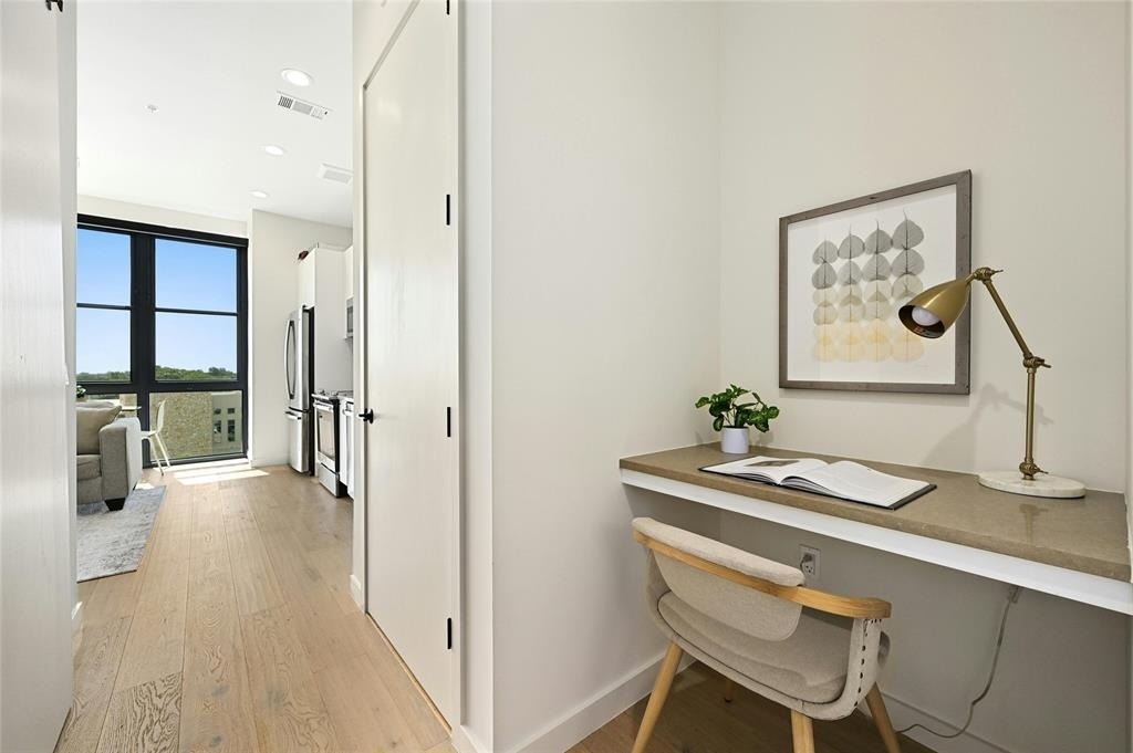 800 Embassy Dr - Photo 15