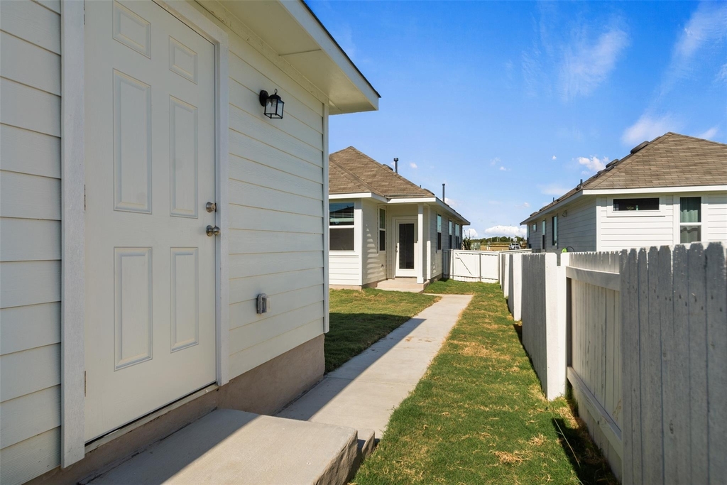 220 Fabion St - Photo 30