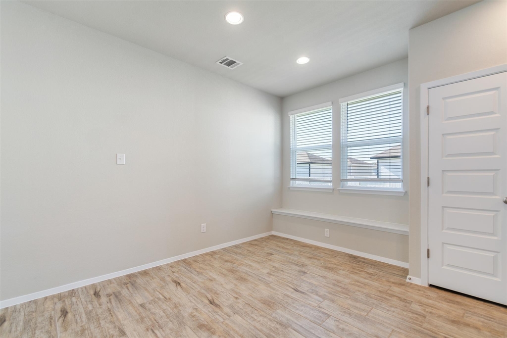 220 Fabion St - Photo 15