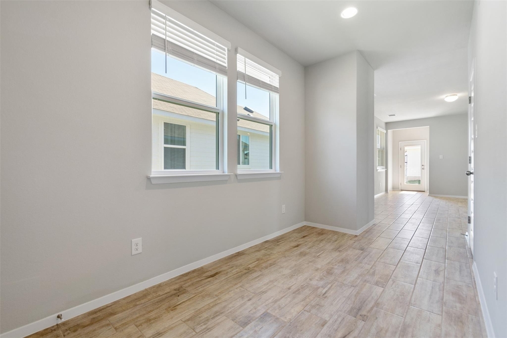 220 Fabion St - Photo 6