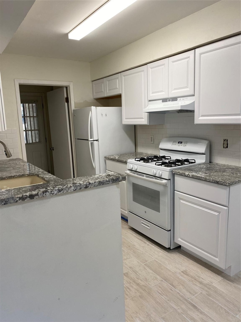 12412 Deer Falls Dr - Photo 8
