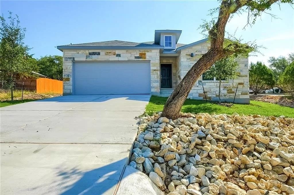 21206 Santa Carlo Ave - Photo 0
