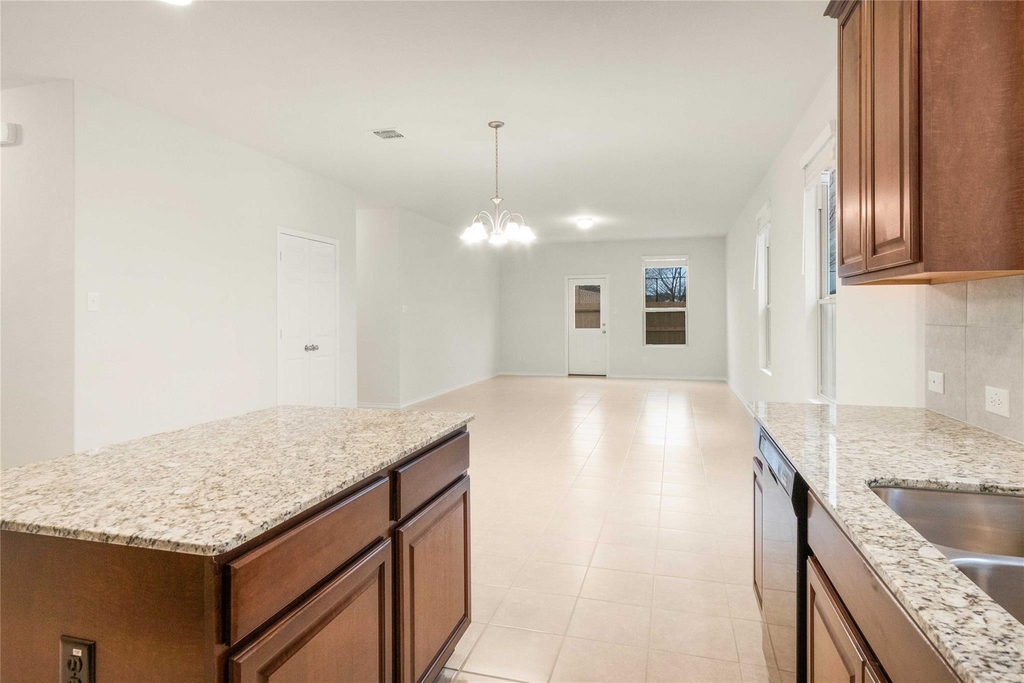 208 Kildeer Pass - Photo 9