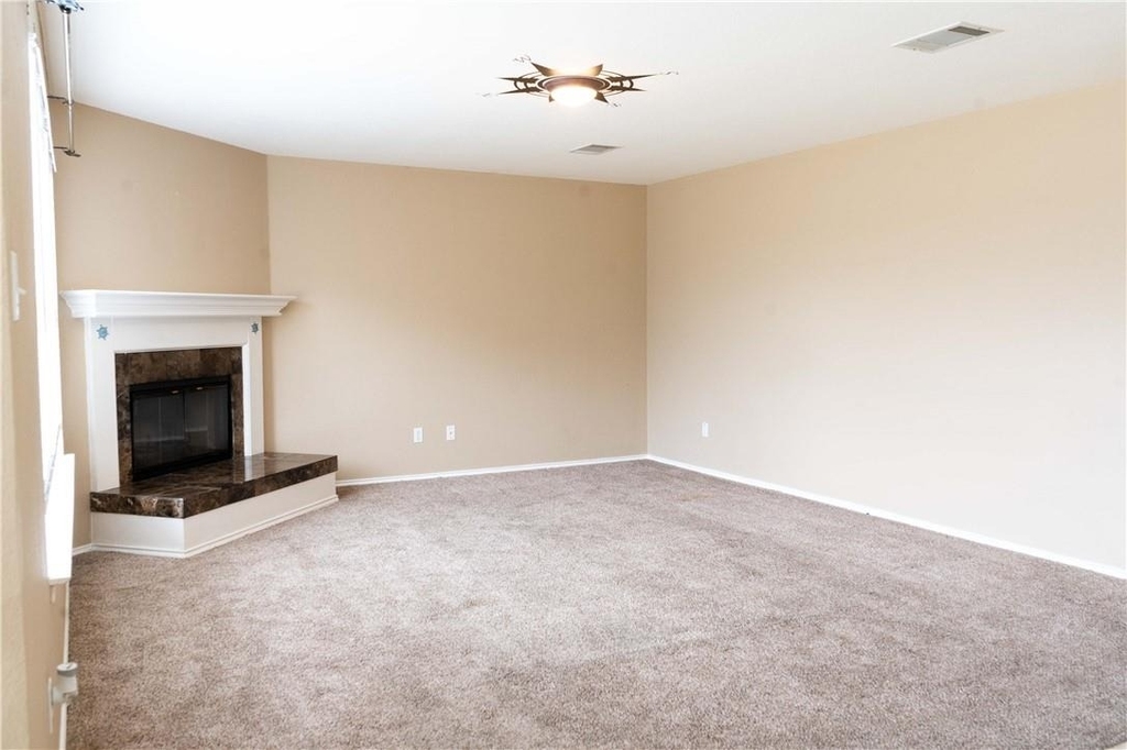 1608 Diana Dr - Photo 32