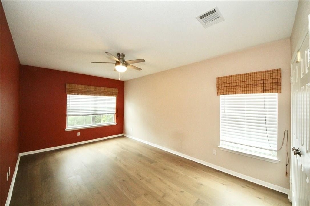 8910 Marybank Dr - Photo 13