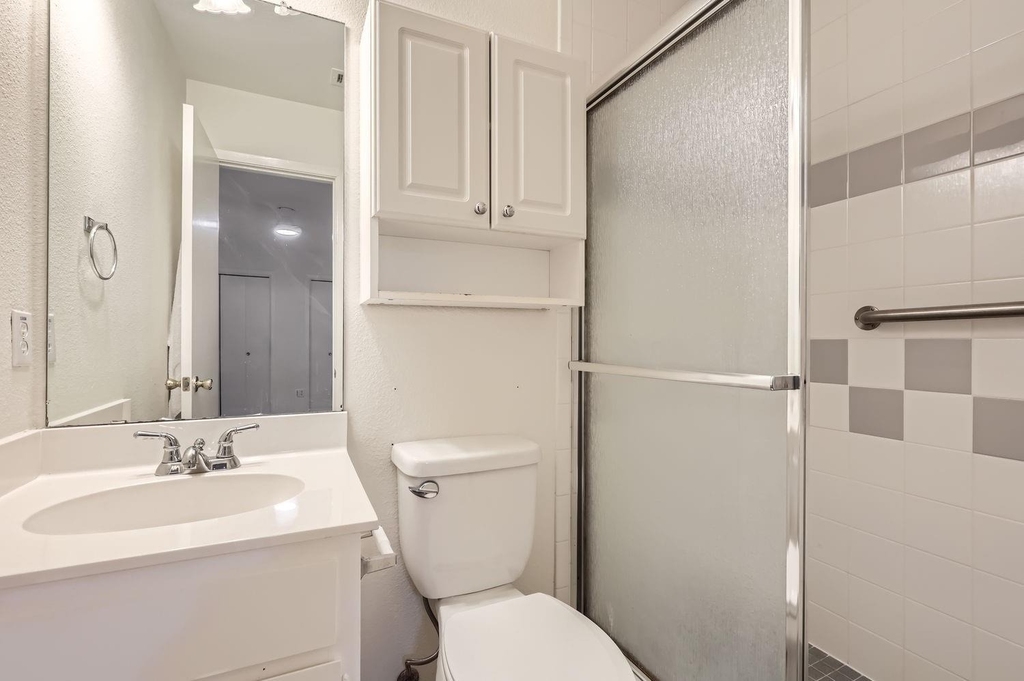 8112 Willet Trl - Photo 0