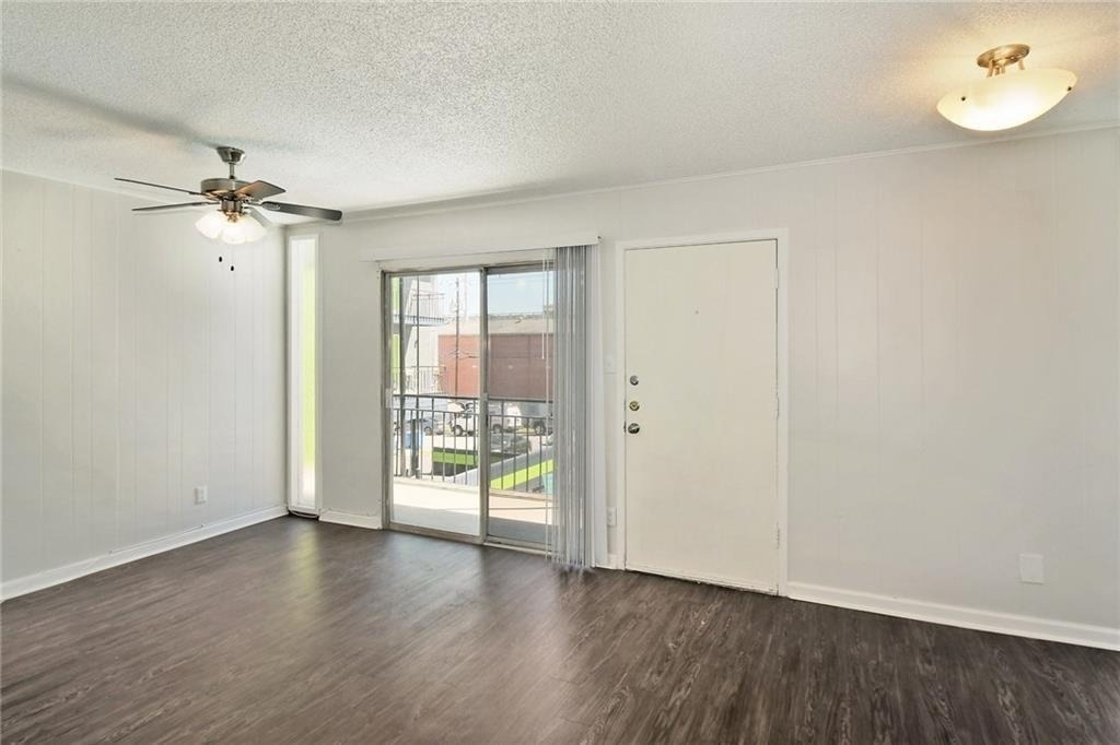2900 Cole St - Photo 7